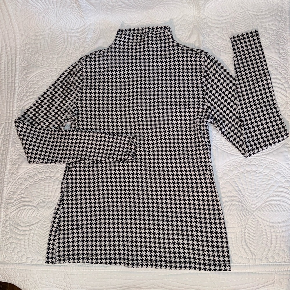 NWOT Ann Taylor turtleneck